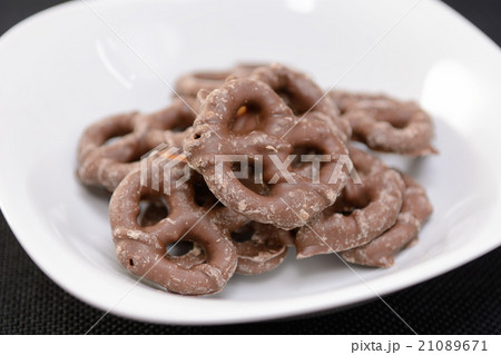 おいしいチョコプレッツェル おいしいチョコプレッツェル 21089671