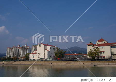 宝塚大劇場と武庫川 宝塚大劇場と武庫川 21091121