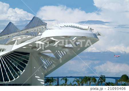 Tomorrow's Museum, designed by Santiago Calatr 21093406
