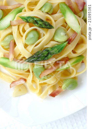 そら豆とアスパラのパスタ そら豆とアスパラのパスタ 21095361