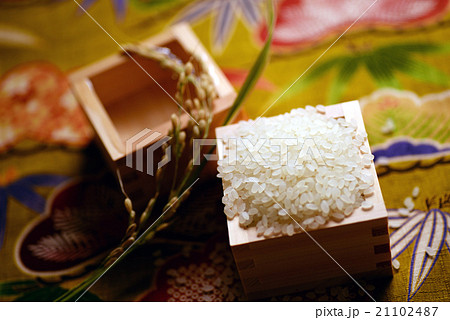 米　日本酒　白米　酒　枡　桝　桝酒　稲穂　稲　和　松竹梅　縁起物 21102487