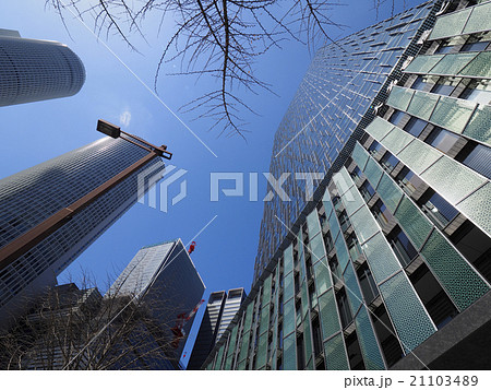 名古屋駅前のビル街 21103489