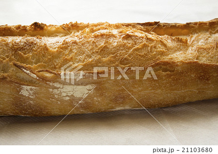 フランスパン　バゲット　baguette 21103680