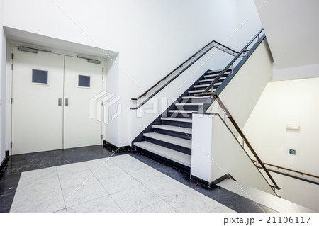 staircase 21106117