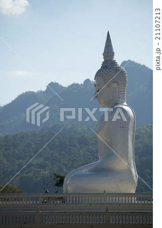 THAILAND KANCHANABURI THONG PHA PHUM TEMPLE 21107213