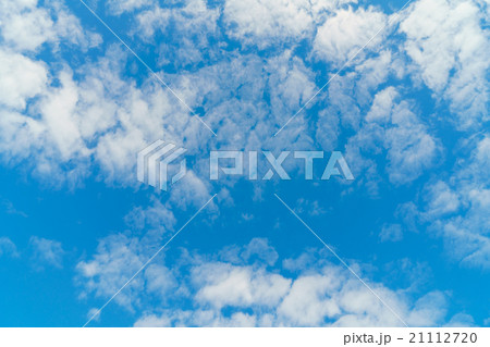 Cloud in blue sky Cloud in blue sky 21112720
