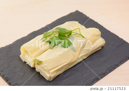 おいしい生湯葉春巻 おいしい生湯葉春巻 21117523