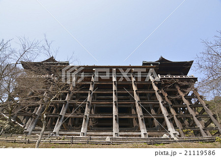 清水寺の本堂舞台下 21119586