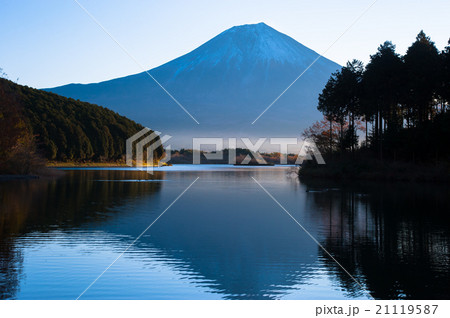 田貫湖の富士山 田貫湖の富士山 21119587