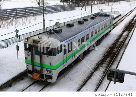 キハ40 833、比布駅にて。 21127341