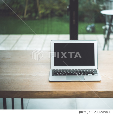 パソコン 21128901