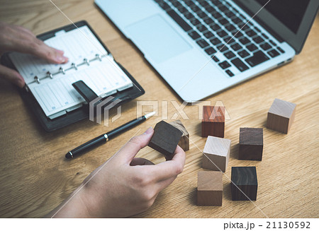 サンプル サンプル 21130592