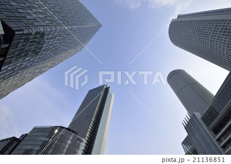 名古屋駅前の高層ビル群 21136851