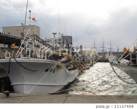 冬の江差港 漁船 冬の江差港 漁船 21137408