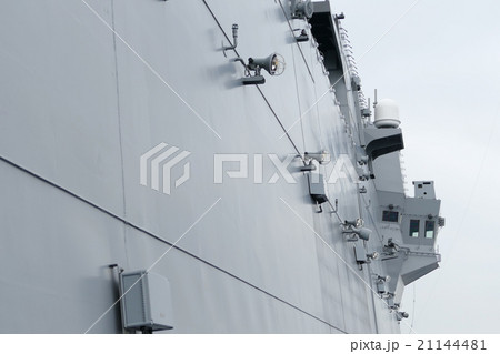 いずも　護衛艦　横浜　大桟橋 21144481