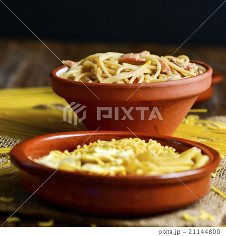 spaghetti alla carbonara 21144800