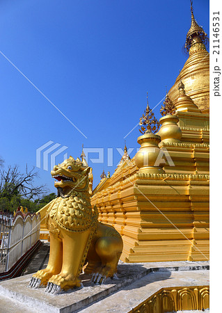 Golden pagoda in Kuthodaw temple in Mandalay 21146531