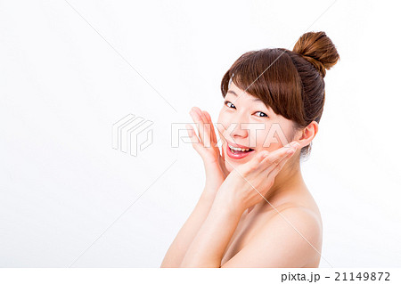 ビューティーイメージ　若い女性　美肌　素肌　きれいな肌　スキンケア　白バック　美容イメージ写真素材 21149872