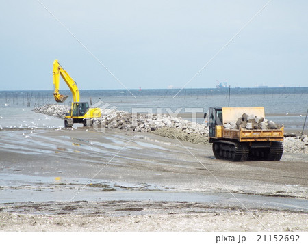 砂浜海岸の護岸工事 21152692