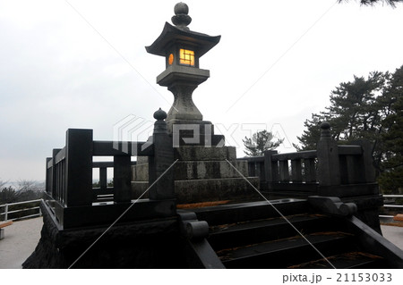 日和山公園にある常夜灯 21153033