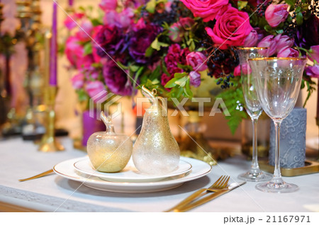 Table set for wedding reception Table set for wedding reception 21167971