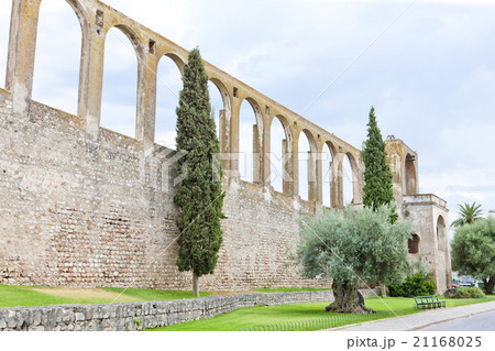 Aqueduct of Serpa, Alentejo, Portugal 21168025
