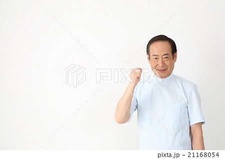 中年男性(整体師 歯医者 マッサージ師) 中年男性(整体師 歯医者 マッサージ師) 21168054