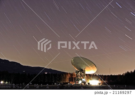 星空の中の電波観測所 星空の中の電波観測所 21169297