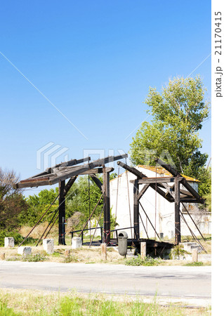 Vincent van Gogh bridge near Arles,Provence,France Vincent van Gogh bridge near Arles,Provence,France 21170415