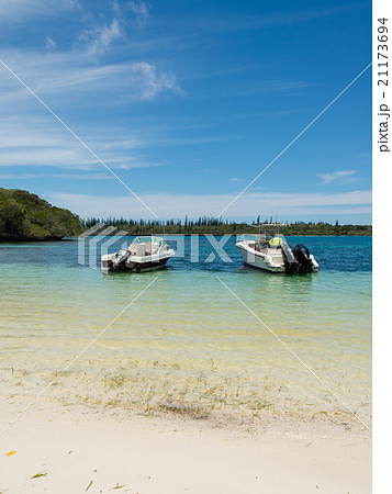 カヌメラ湾　（ニュー・カレドニア、イル・デ・パン） 21173694