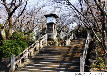 公園の時計台(東京) 公園の時計台(東京) 21179413