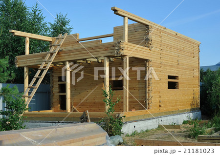 Residential construction home framing against sky 21181023