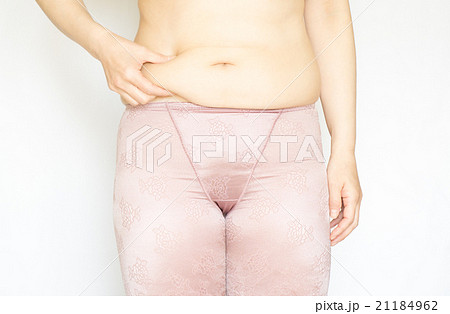女性のぽっちゃり下半身 21184962