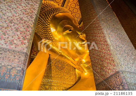 Reclining Buddha Statue 21186135