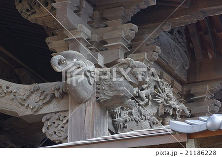 信州 安曇野の神社 光の五社の本殿(木鼻の獅子と象) 立川流彫刻の名工 清水虎吉の彫刻群が見事 信州 安曇野の神社 光の五社の本殿(木鼻の獅子と象) 立川流彫刻の名工 清水虎吉の彫刻群が見事 21186228