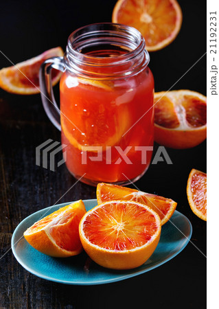 Blood oranges with juice Blood oranges with juice 21192231