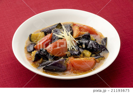 ナスとトマトの挽肉味噌炒め ナスとトマトの挽肉味噌炒め 21193675