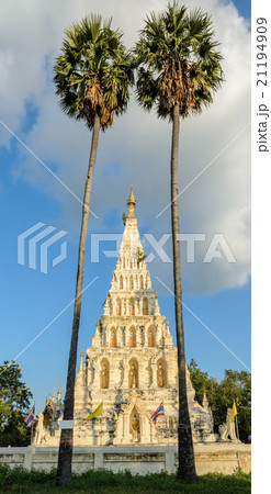 Wat Ku Kham in Chiang Mai, Thailand Wat Ku Kham in Chiang Mai, Thailand 21194909