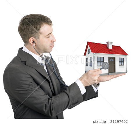 Businessman with stethoscope 21197402
