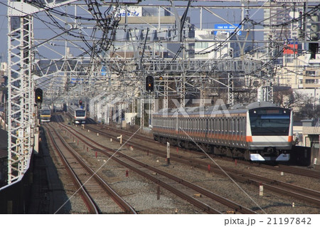 ［JC］複々線区間を行く中央線E233系電車（快速：東京⇔高尾） 21197842