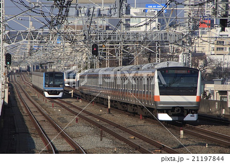［JC］複々線区間を行く中央線E233系電車（快速：東京⇔高尾） 21197844