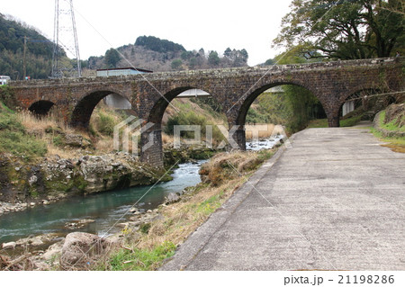 冬の鳥居橋 冬の鳥居橋 21198286