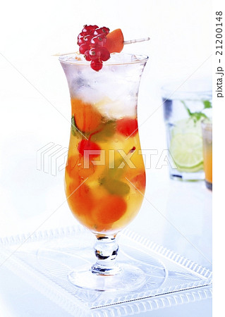 Cocktail drink 21200148