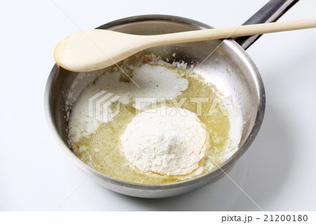 Preparing bechamel Preparing bechamel 21200180