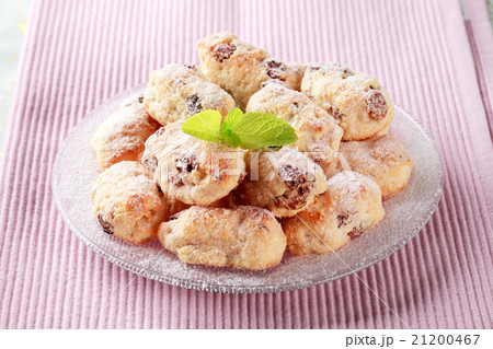 Mini Christmas stollen cakes Mini Christmas stollen cakes 21200467