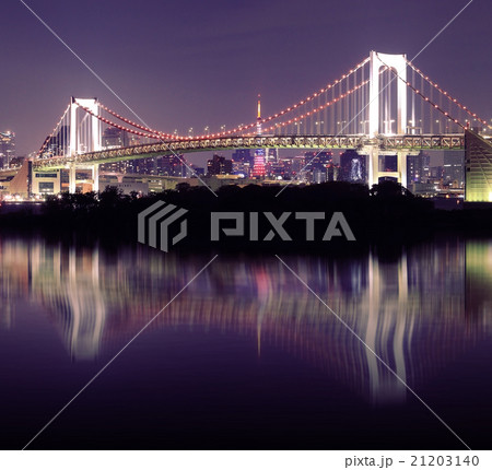 Tokyo Rainbow Bridge with mirror reflection Tokyo Rainbow Bridge with mirror reflection 21203140