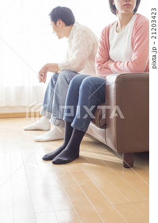 男女の喧嘩 21203423