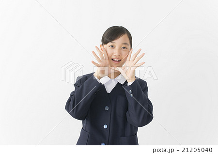 応援する中学生 21205040