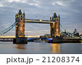 London, Tower Bridge (ultra sharp) 21208374