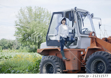 農業女子 トラクター 農業女子 トラクター 21211577